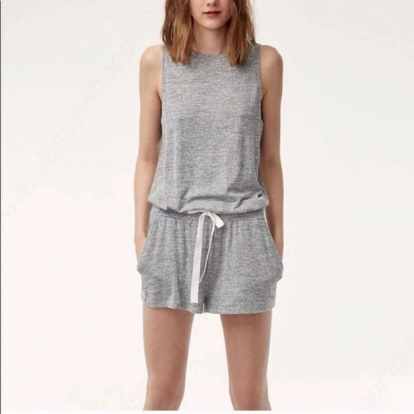 Aritzia Wilfred Women's Grey and White Jumpsuit - Picture 3 of 5